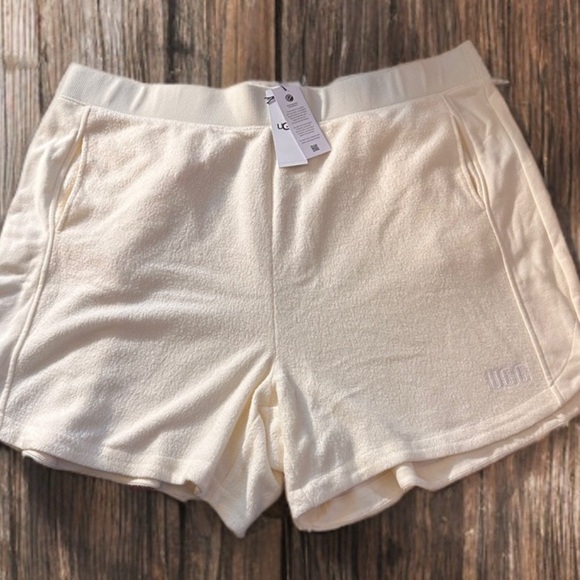 NWT Women’s Plus Size Reyana UGG Shorts Cream Color Size 3XL - Picture 6 of 6